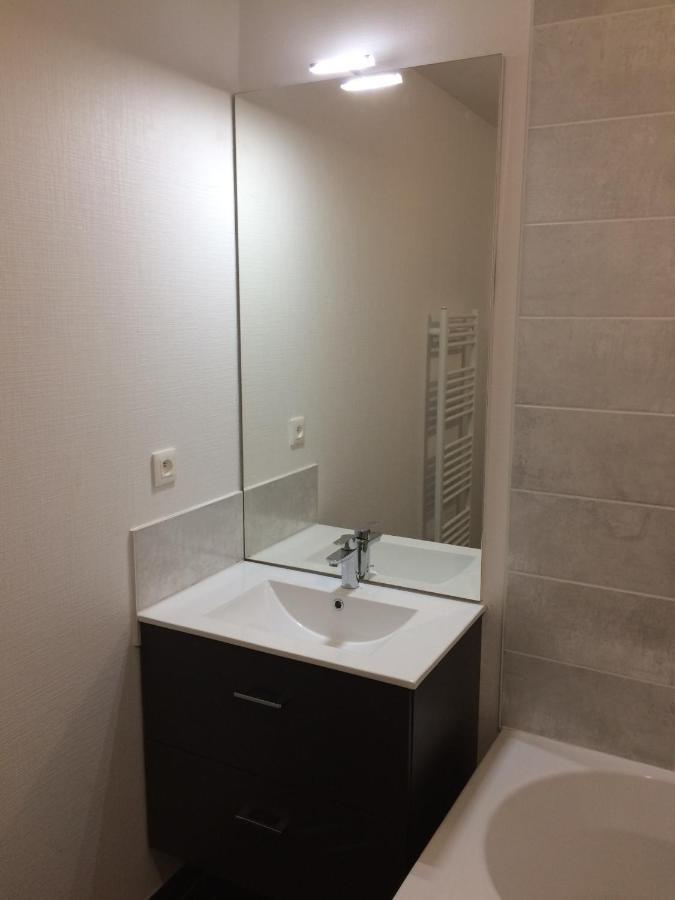 Appartement F2 Cote Ugc Climatise Plein Centre Parking Gratuit